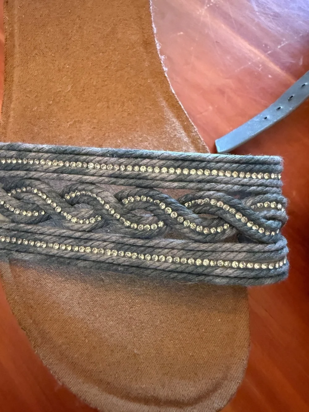 Andiamo Wedge sandals embellishment size 10 NWT